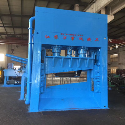 Sistem Kontrol PLC Mesin Gunting Gantry Industri Dengan Kotak Pengisian 8000mm Untuk Limbah
