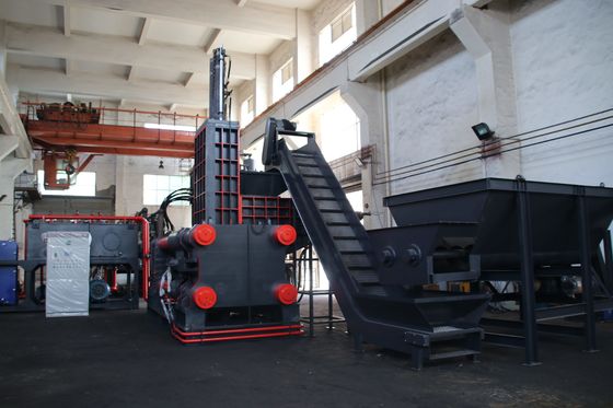 150mm Diameter Steel Briquette Machine Dengan Kontrol PLC Efisiensi Tinggi Scrap Compactor Scrap Alloy