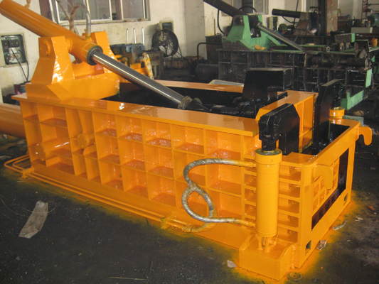 Mesin Baling Logam Hidrolik 400 Ton dengan Kontrol PLC 5–7 Ton/Jam Mesin Daur Ulang Logam Rongsokan Tugas Berat