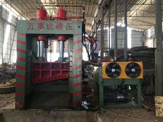 Gunting Gantry yang Dapat Disesuaikan untuk Pemrosesan Logam Tugas Berat dengan dan Daya Tahan