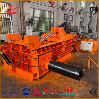 Baler Logam Hidraulik ukuran ruang besar 2500KN untuk Proyek Daur Ulang Scrap Sedang dan Besar